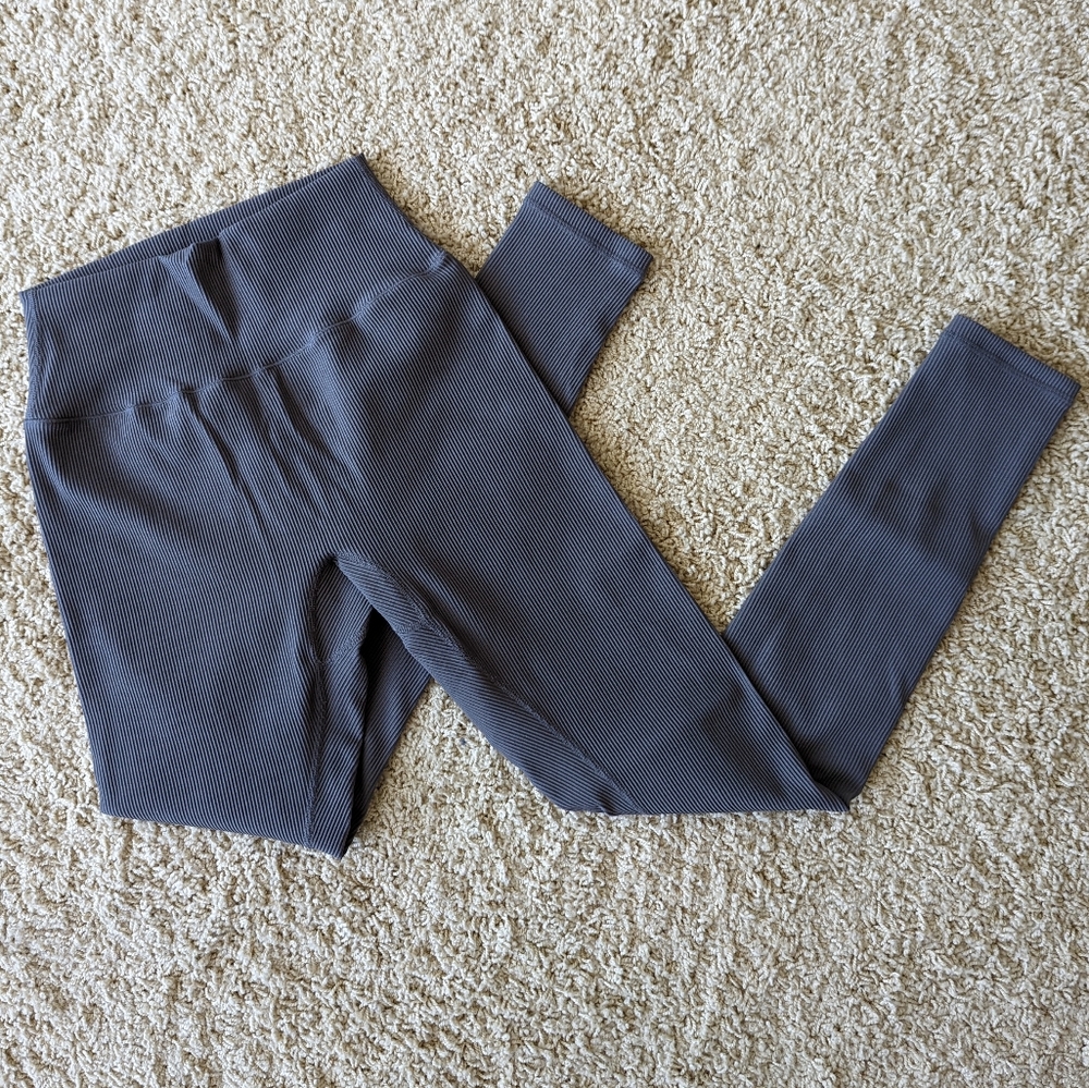 BuffBunny Grey Ribbed Leggings